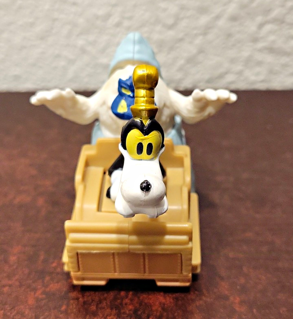 Disney Goofy Plastic Action Figure 3" on Tan Vehicle Base w/ Blue Iceberg